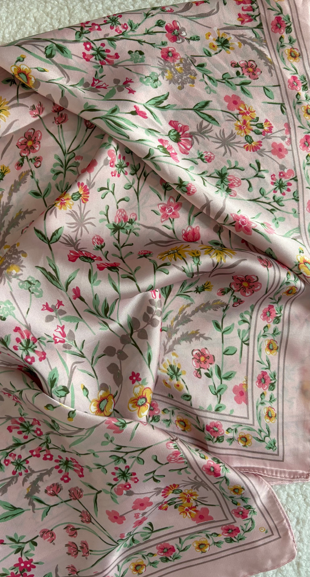 Foulard AVA